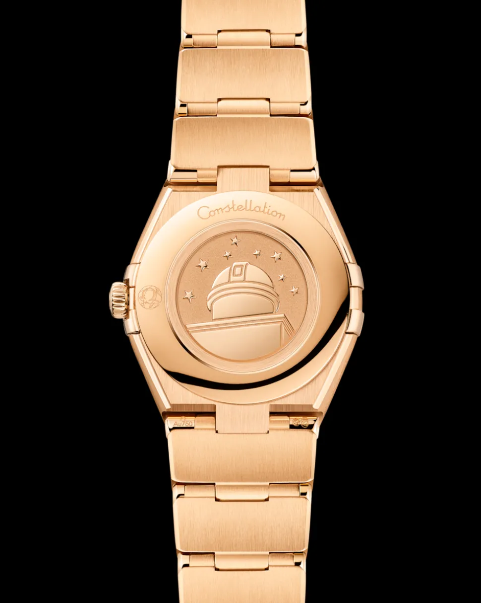 25 mm, yellow gold on yellow gold