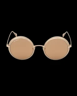 Round style, woman