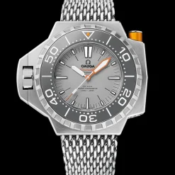 55x48 mm, titanium on titanium